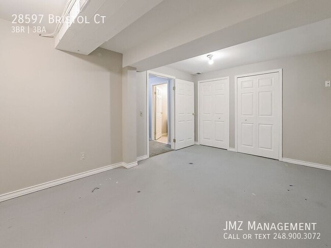 Building Photo - 28597 Bristol Ct