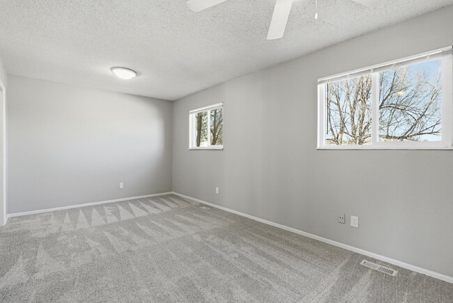 Building Photo - $2,145.95, 4-bed, 2-bath, located in Colorado Springs with WAIVED APPLICATION FEES