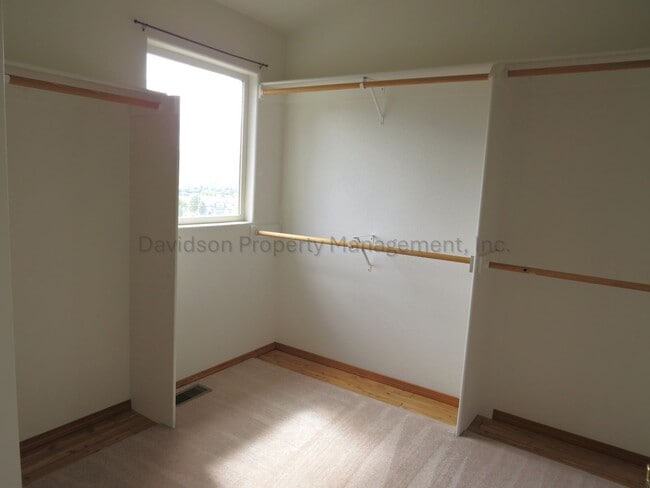 Building Photo - 15485 Curwood Dr
