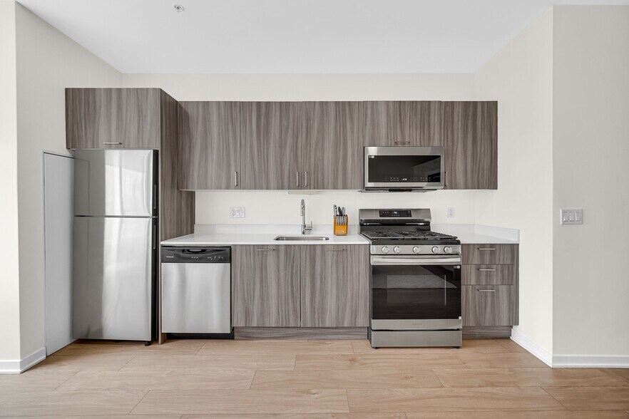 Building Photo - 1345 S Wabash Ave