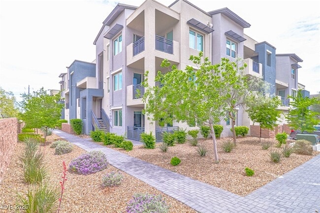 Primary Photo - 11290 Hidden Peak Ave