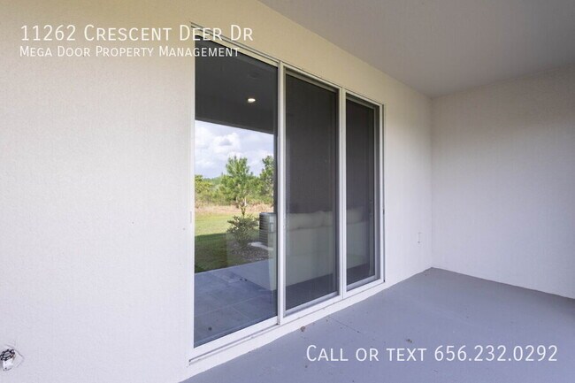 Building Photo - 11262 Crescent Deer Dr