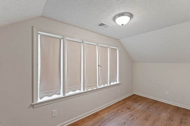 Building Photo - 4206 Southern Pkwy