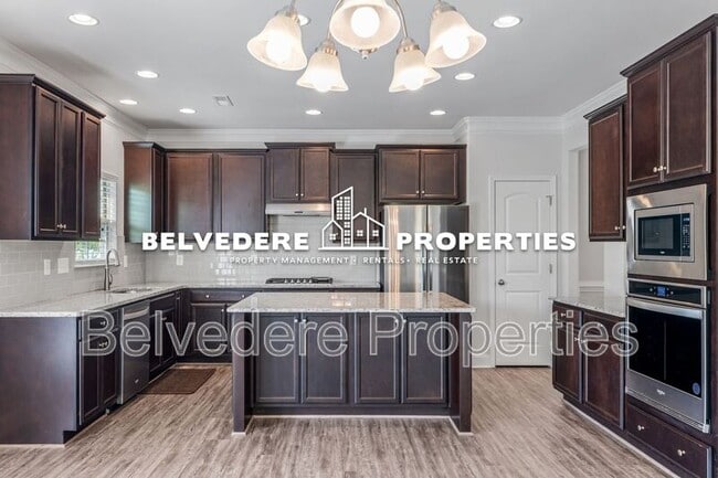 Building Photo - 5749 Marblehead Dr