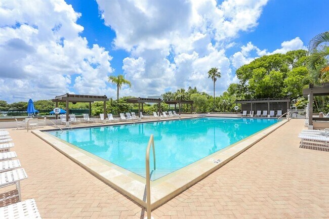 Building Photo - 618 Bayport Wy