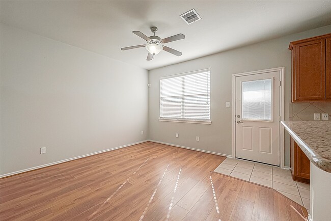 Building Photo - 2748 Maybrook Hollow Ln
