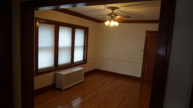 Building Photo - 5040 N Parkside Ave