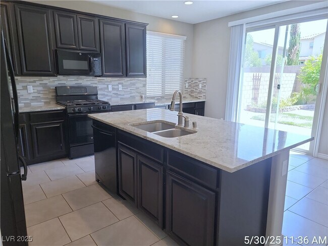 Building Photo - 12212 Loggeta Way