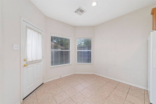 Building Photo - 2638 Long Leaf Dr