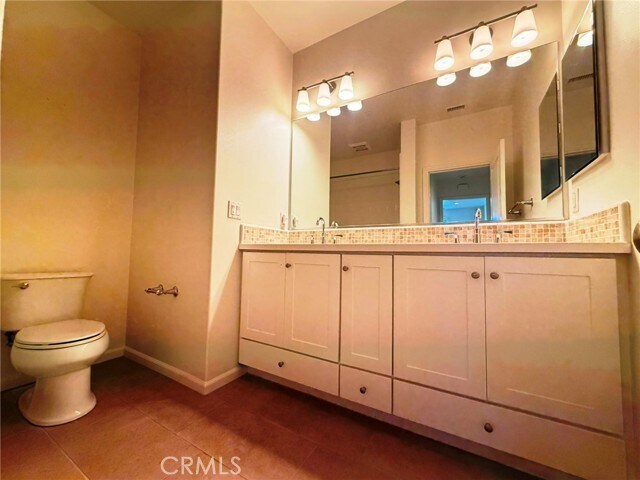 Building Photo - 209 Rodeo