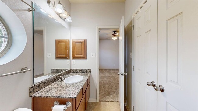 Building Photo - 332 Forest Dr Loop