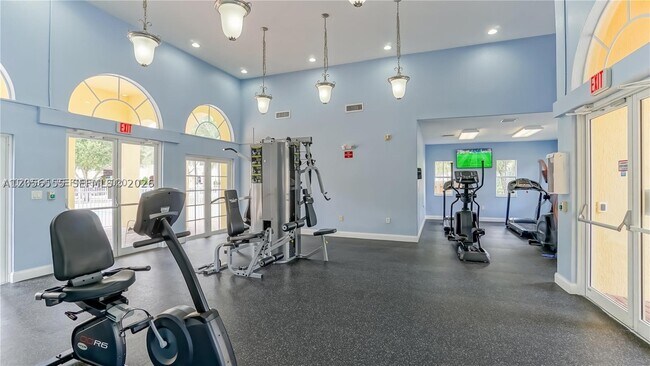 Building Photo - 14960 SW 9th Ln