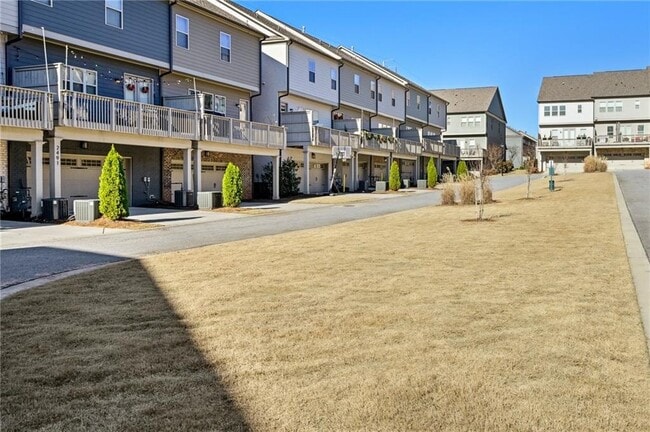Building Photo - 2436 Skyland Way NE