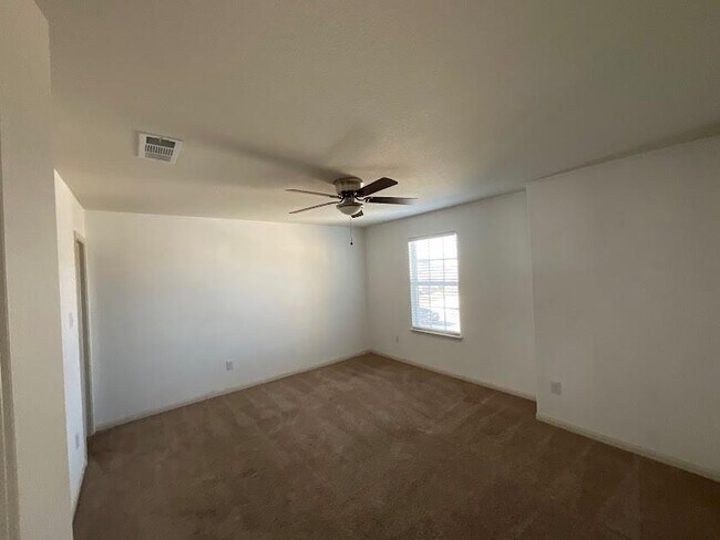 Building Photo - 172 Allington Cir