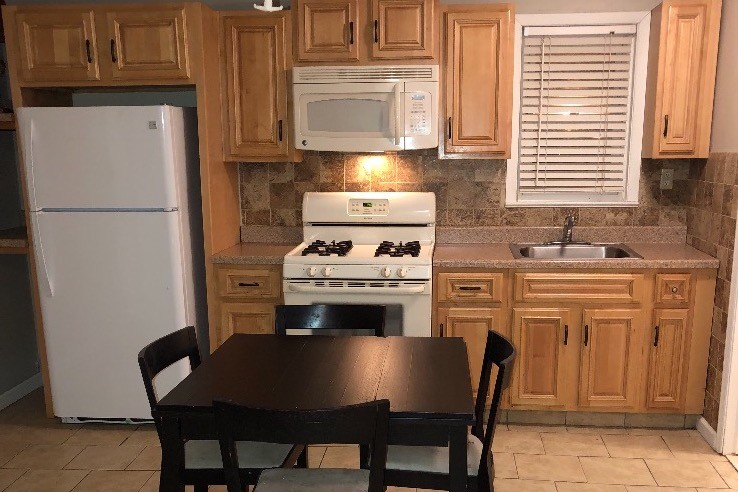 Building Photo - 272 Cleveland Ave