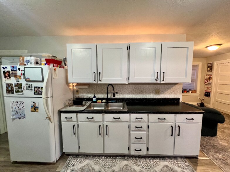 Building Photo - 681 N 100 E