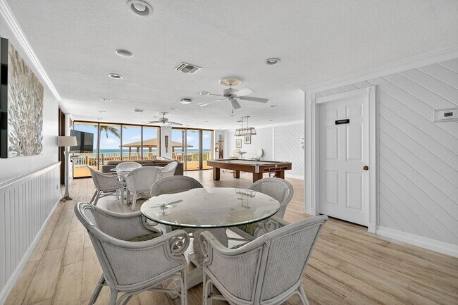 Building Photo - 10680 S Ocean Dr