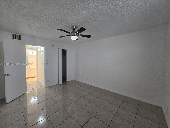 Building Photo - 801 NW 47th Ave