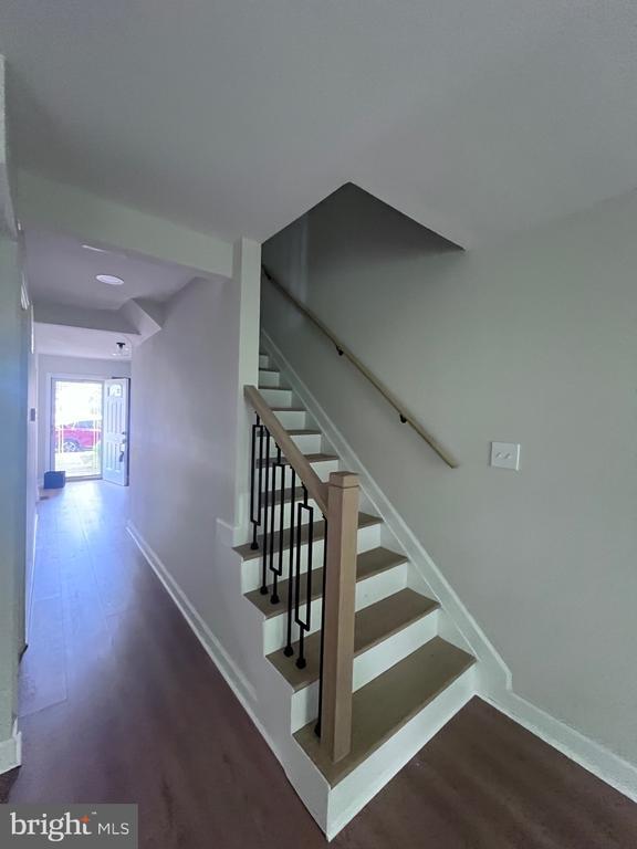 Building Photo - 14829 Emberdale Dr