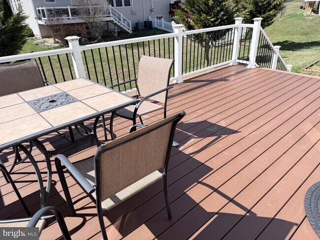 Building Photo - 413 Ruby Rd