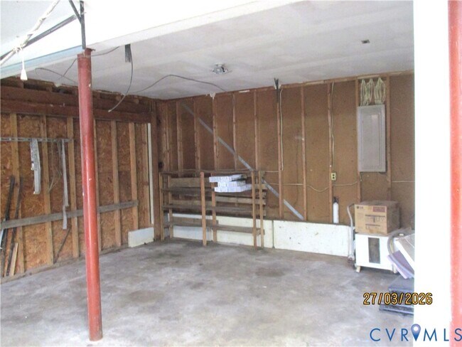 Building Photo - 13370 Greenwood Rd