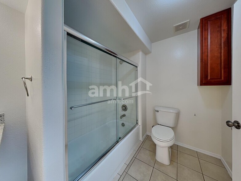 Building Photo - 6627 Sonny Blue Dr