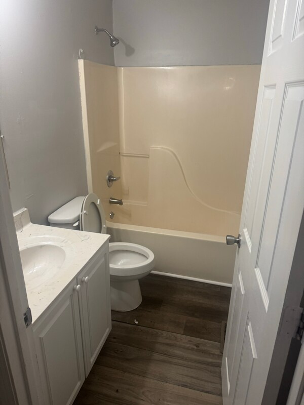 Building Photo - 825 Bitternut Dr