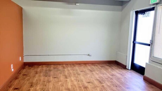 Interior Photo - seaside01