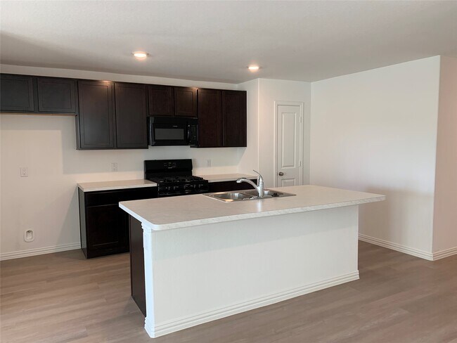 Building Photo - 18118 Rockvine Dr
