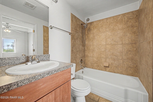 Building Photo - 2525 N Alvernon Way