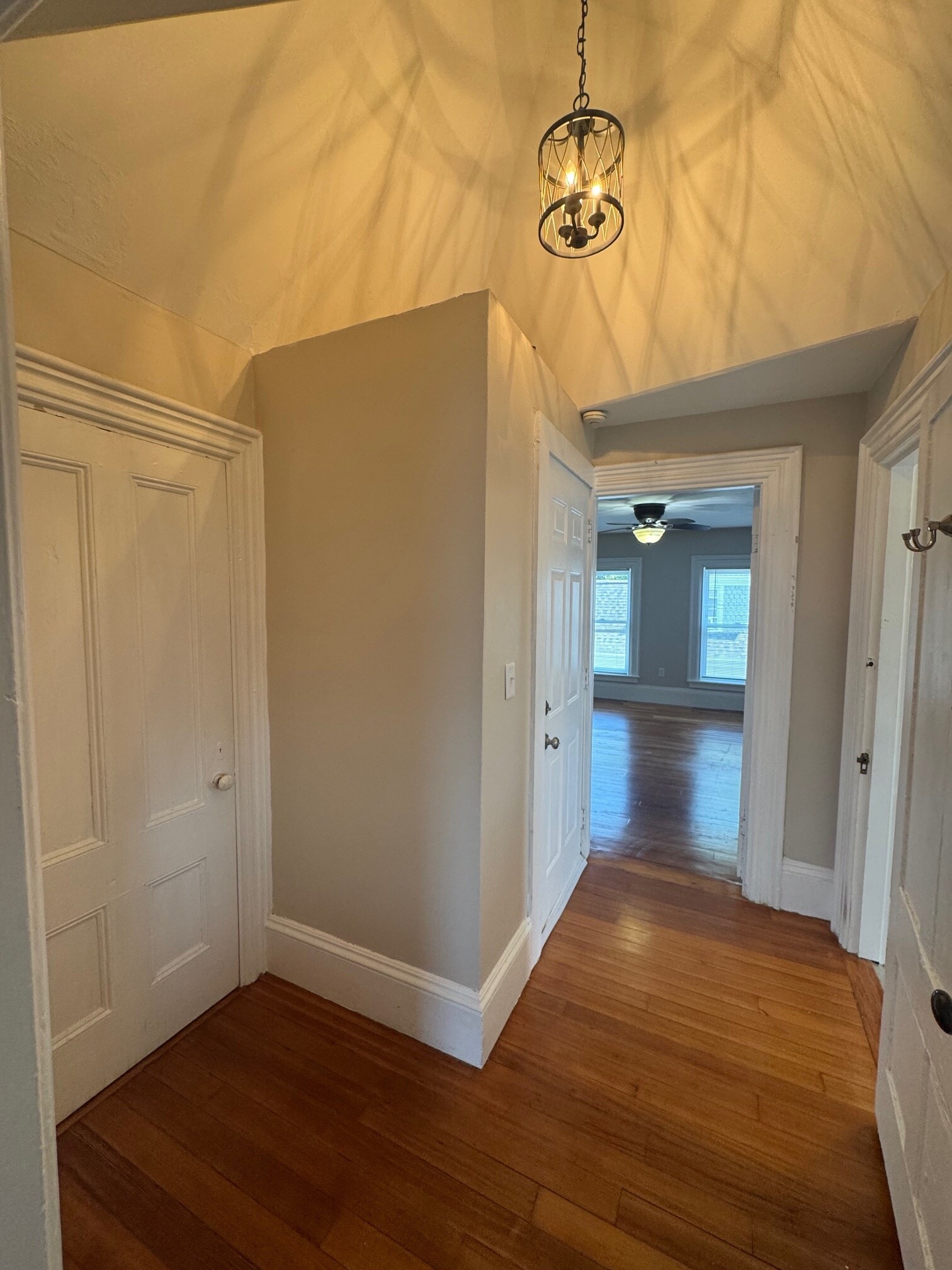 Building Photo - 17 Whitman Ave