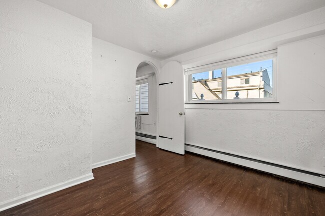 Building Photo - 26324 Harper Ave