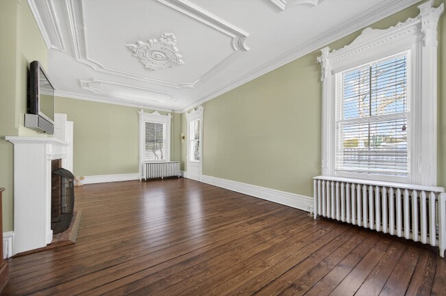 Building Photo - 333 Park Ave