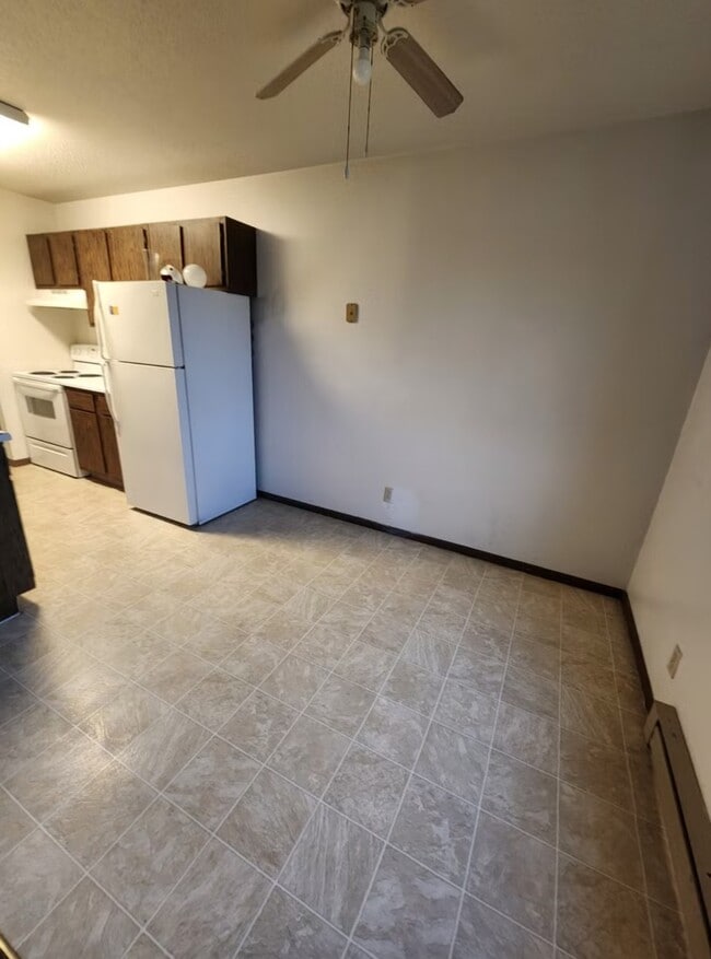 Building Photo - Jefferson Arms 1