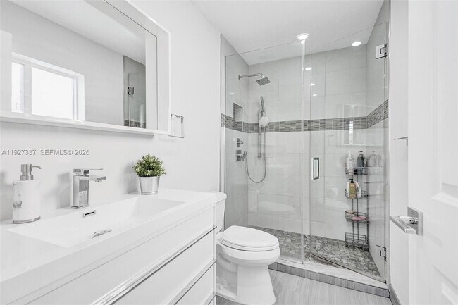 Building Photo - 1102 Meadow Lark Ave