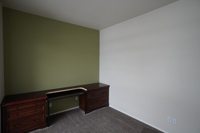 Building Photo - 4764 N Eugene St