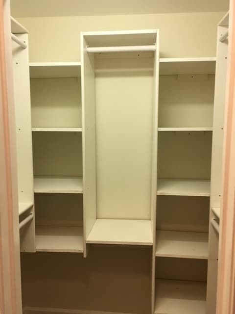 Building Photo - Lovely 3 Bedroom Townhome!