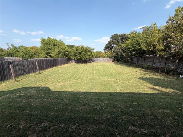 Building Photo - 7924 Buttonwood Dr