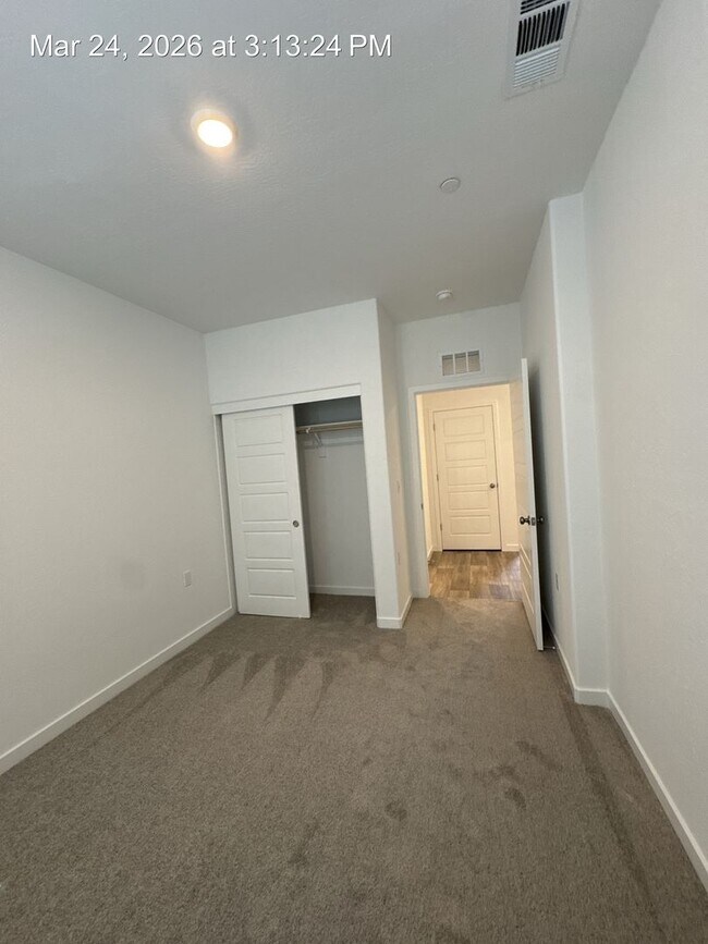 Building Photo - Newly Built Home located SE Visalia!  Rent Ready!