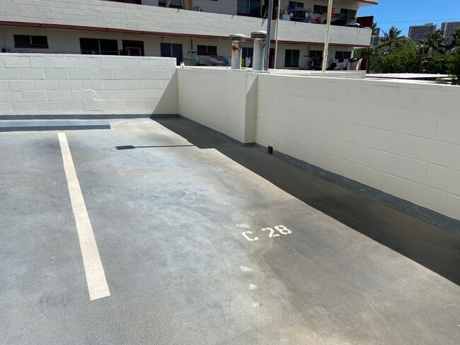 Building Photo - Views of Waikiki & Diamond Head - 1 Bed/1 ...