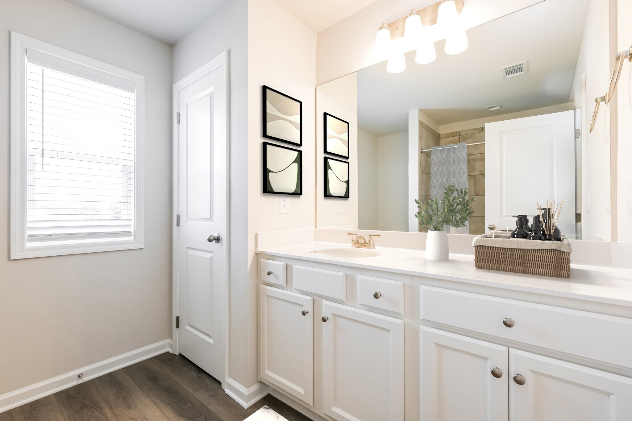 Building Photo - 116 Pyrus Ln