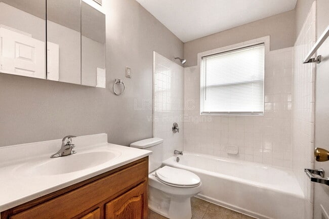 Building Photo - 4341 Charlotte Ann Dr