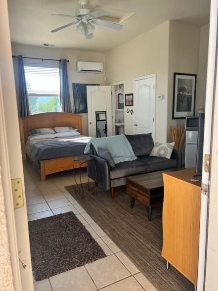 Building Photo - 1543 High Point Ct