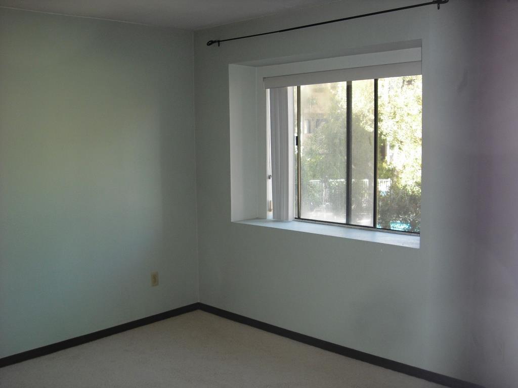 Building Photo - 9750 Mesa Springs Way