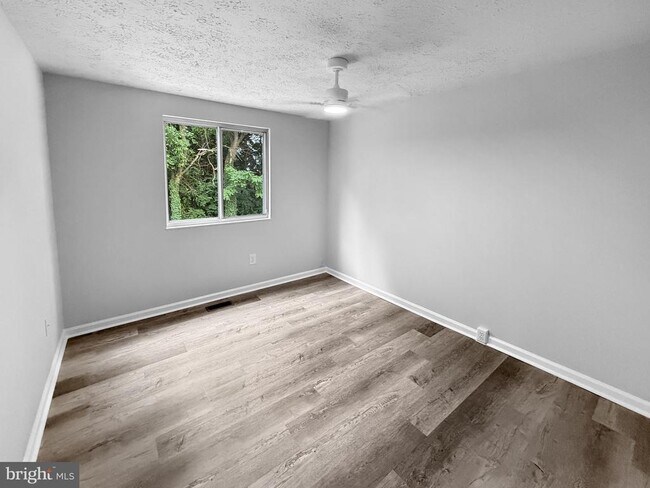 Building Photo - 6723 Kernel Ct
