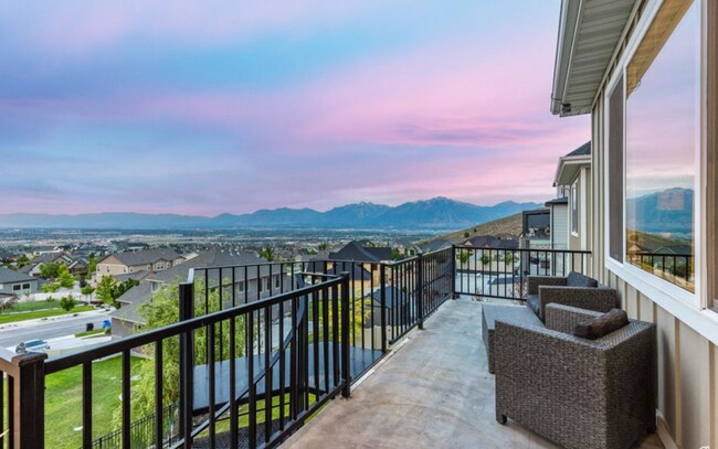Building Photo - Luxurious Herriman 6 Bed with Indoor Court, Theater & Stunning Views!!!