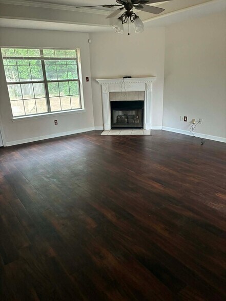 Building Photo - 71 Rosebud Cir