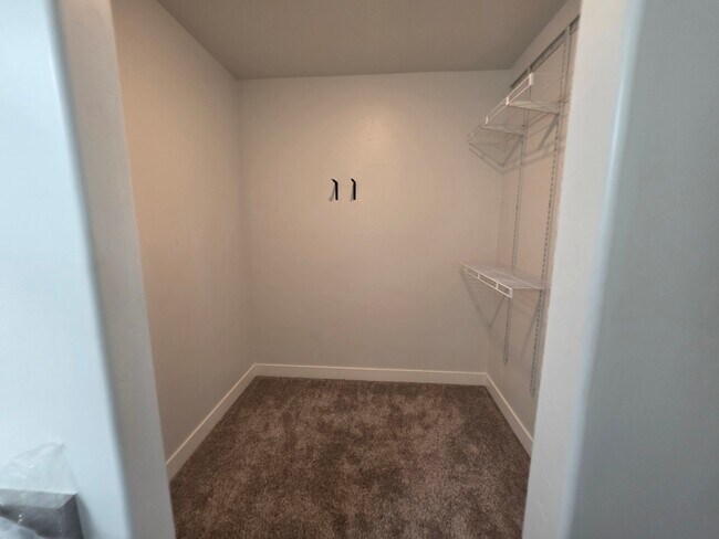 Building Photo - 415 N 360 W