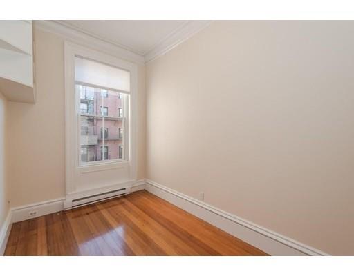 Building Photo - 262 Beacon St