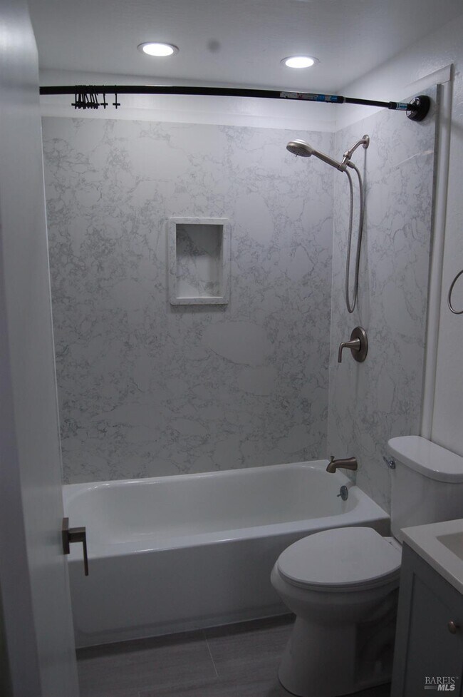 Building Photo - 77 El Toro Ct